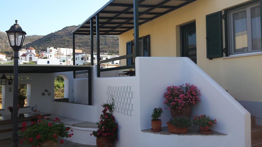 Sirines Apartments 팔레카스트론 객실 사진